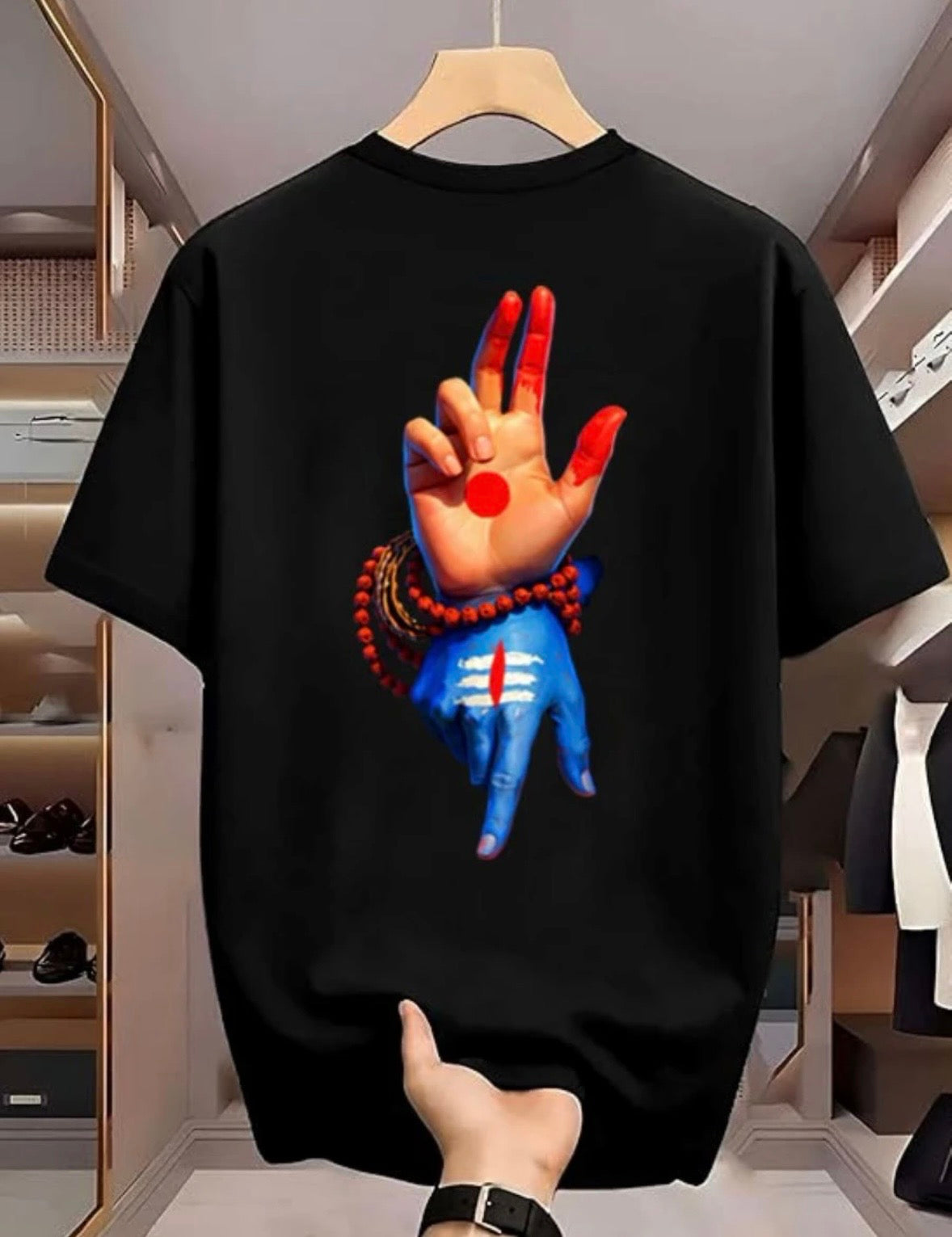 Men Printed Round Neck Pure Cotton Black T-Shirt